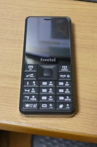 Freetel Simple 本体